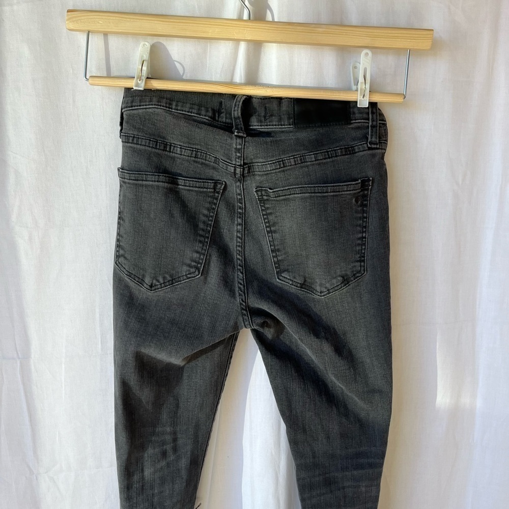 Madewell 9” Mid Rise Skinny Jeans in Black - Picture 8 of 16